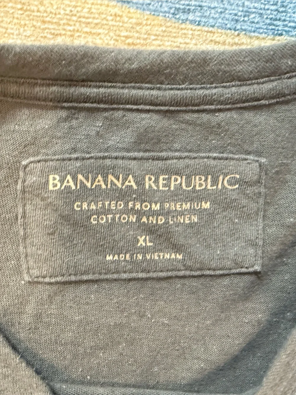 Banana Republic Men's Short-Sleeve Linen Blend Tee
